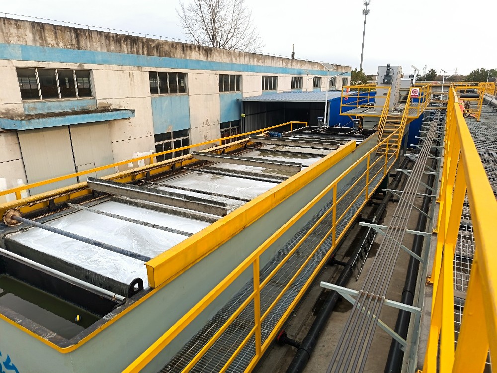 不銹鋼清洗廢水重金屬去除設(shè)備：核心類型與效果對(duì)比