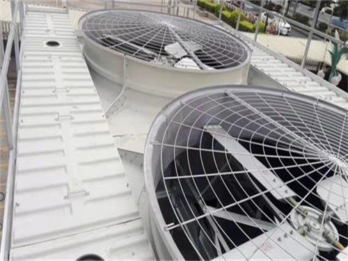 冷卻塔白煙白霧產生原因分析以及解決治理方案(發電廠冷卻塔冒的白煙)