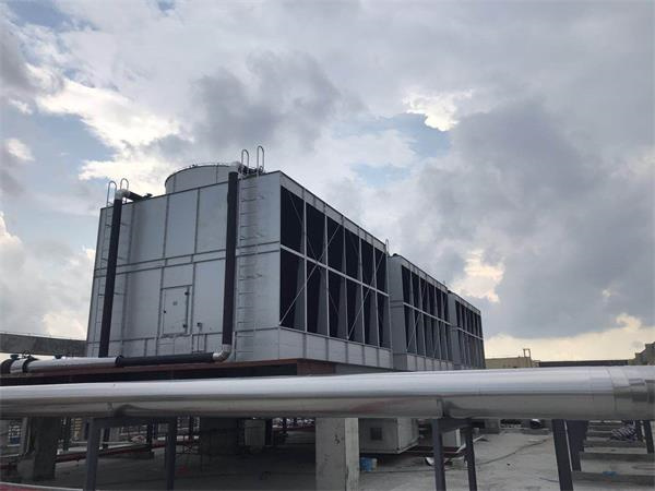 橫流封閉式冷卻塔漏水該如何處理,封閉式冷卻塔工作原理